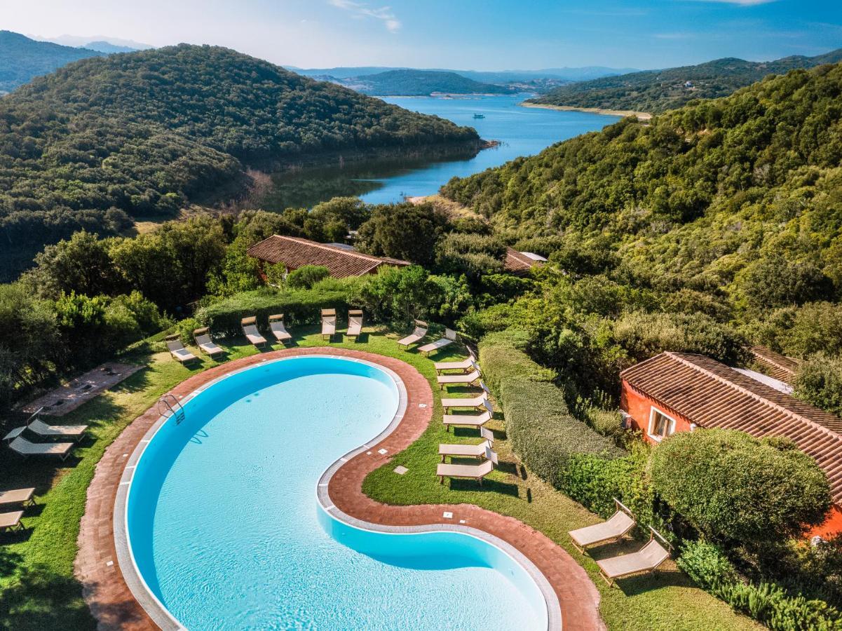 Hotel Aldiola Country Resort Sant'Antonio di Gallura Bagian luar foto