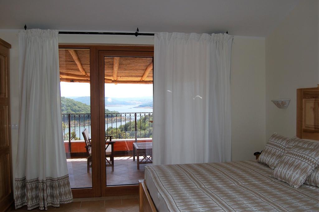Hotel Aldiola Country Resort Sant'Antonio di Gallura Bagian luar foto